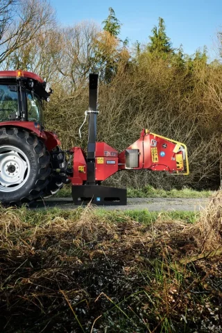 Broyeur-de-branches-derriere-tracteur-dechiqueteuse-de-branches-derriere-tracteur-diametre-175-mm-large-out03